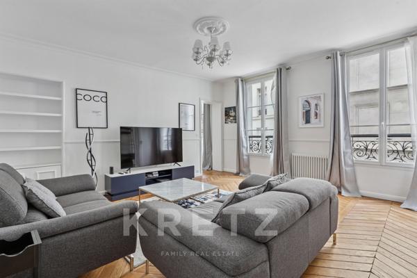 Pied-à-terre rénové sur l'Avenue Montaigne