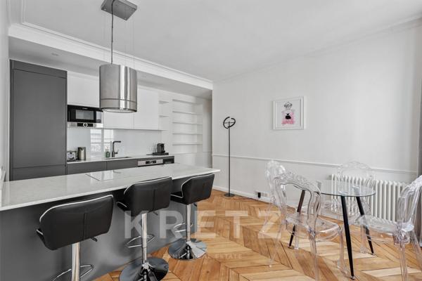 Pied-à-terre rénové sur l'Avenue Montaigne