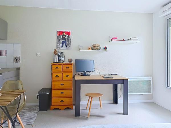 Studio meublé  secteur dynamique