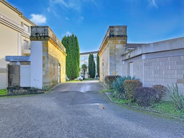 Studio meublé  secteur dynamique