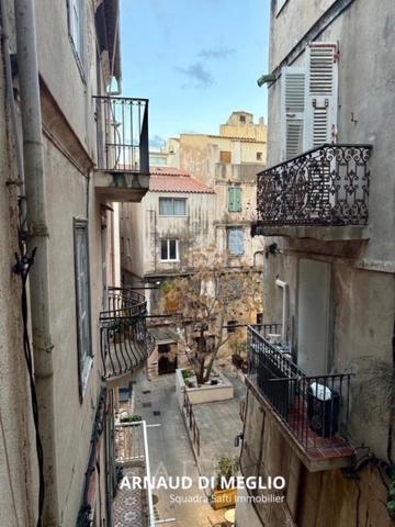 Appartement T4 au coeur de la citadelle