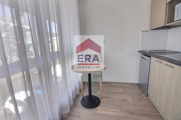 Appartement Saint Ouen Sur Seine 1 pièce(s) 24.93 m2