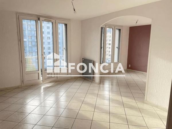 Location Appartement 4 pièces 65.15 m² - 7 RUE GABRIEL DIDIER Echirolles 38130
