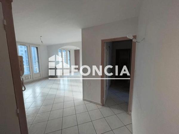 Location Appartement 4 pièces 65.15 m² - 7 RUE GABRIEL DIDIER Echirolles 38130