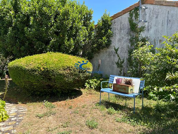 SAINT XANDRE MAISON TYPE LONGERE DE PLAIN-PIED 2 CHAMBRES + STUDIO + GARAGE + JARDIN  Saint xandre