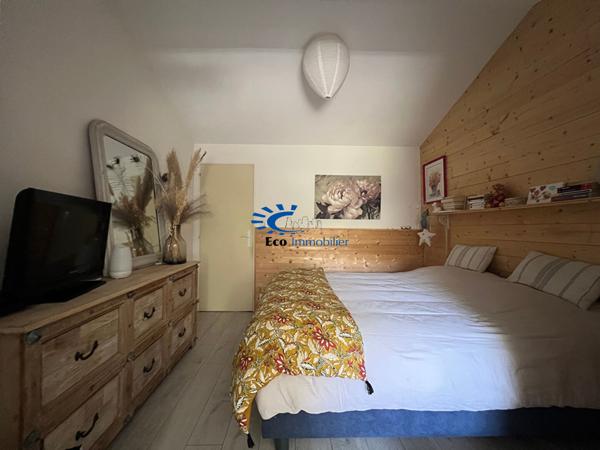 SAINT XANDRE MAISON TYPE LONGERE DE PLAIN-PIED 2 CHAMBRES + STUDIO + GARAGE + JARDIN  Saint xandre