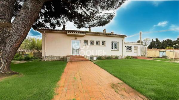 Une maison, une dépendance, un terrain que la rareté envie.