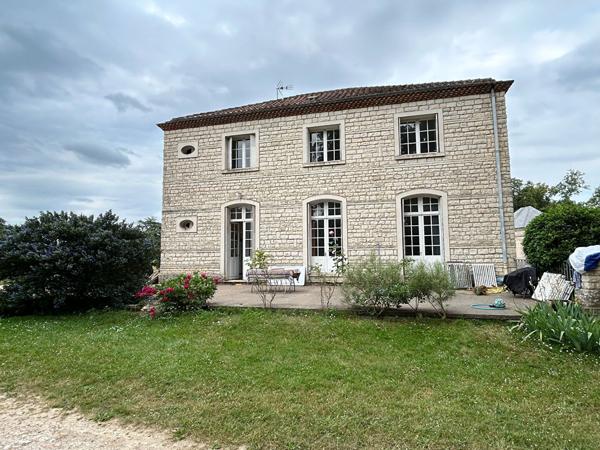 Maison MONTAMISE – 6 pièces – 160.71 m²