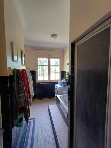 Maison MONTAMISE – 6 pièces – 160.71 m²