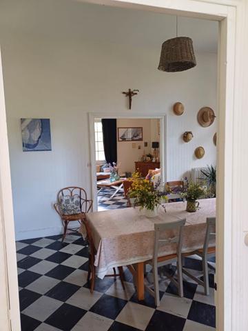 Maison MONTAMISE – 6 pièces – 160.71 m²
