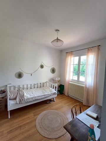 Maison MONTAMISE – 6 pièces – 160.71 m²