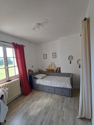 Maison MONTAMISE – 6 pièces – 160.71 m²