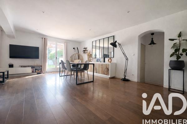 Maison à vendre 5 pièces 102 m² Saint-Maximin-la-Sainte-Baume