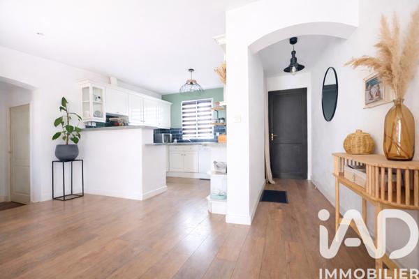 Maison à vendre 5 pièces 102 m² Saint-Maximin-la-Sainte-Baume
