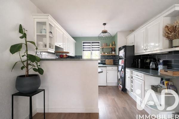 Maison à vendre 5 pièces 102 m² Saint-Maximin-la-Sainte-Baume