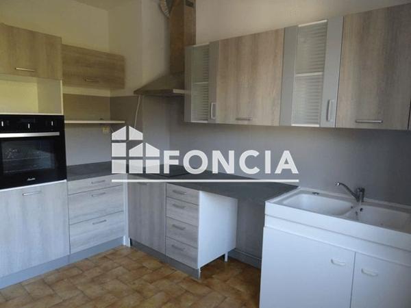 Location Appartement 5 pièces 118.66 m² - 551 CHEMIN COMBE DES PIGEONS Nimes 30900
