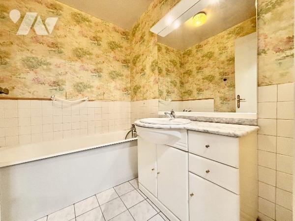 Appartement 48 m2 avec cave et place de parking