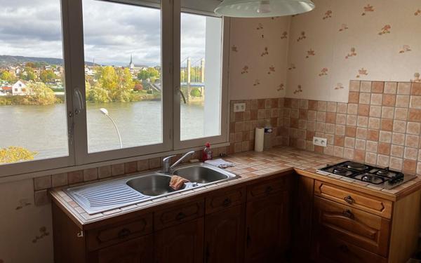 Appartement à louer    2 pièces • 72,45 m2 Elbeuf