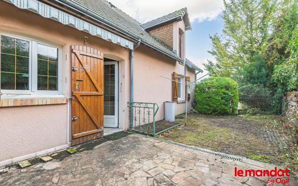 Maison à vendre    4 pièces • 222,53 m2 Châtillon-sur-Marne