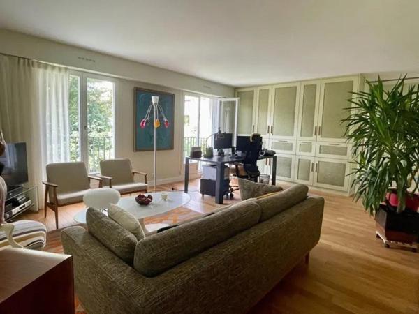 LUMINEUX - AU CALME - BALCON EXPOSITION OUEST