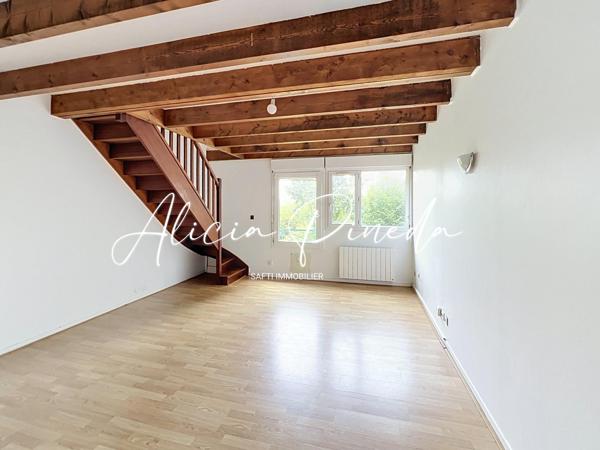 Duplex offrant un beau potentiel de personnalisation
