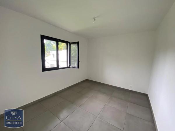 Appartement à louer 3 pièces 77.71m²