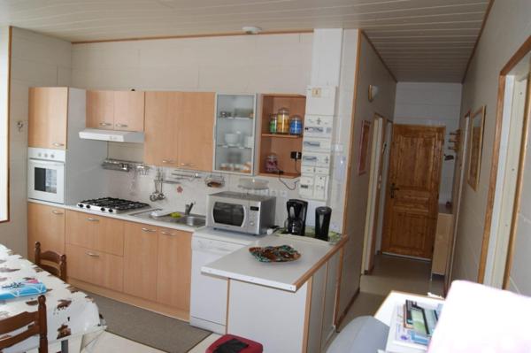 Aucun travaux à prévoir, vendu meublé et équipé, très bien situé, rentabilité locative, calme, proximité thermes, pistes de ski, commerces, attractivités touristiques.