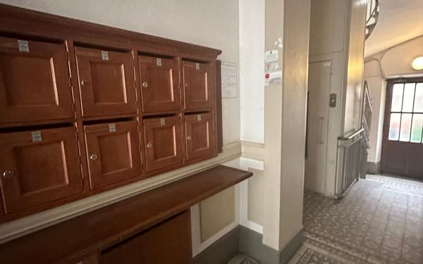 Appartement à vendre    3 pièces • 70 m2 Grenoble