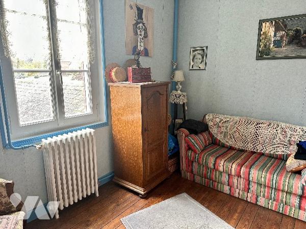 Vente en viager.

Dans le centre de GOURNAY EN BRAY, maison de ville de 80m2 avec son jardin.