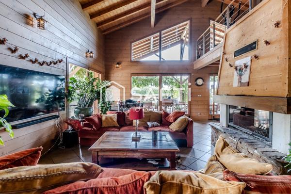 Coup de coeur pour cette maison.  Un cadre de vie privilégié à découvrir sans tarder.