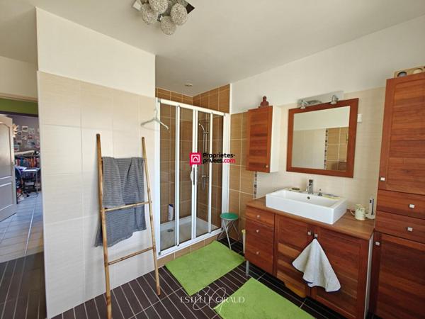 Villa de plain-pied, 4 chambres, jardin, pisicne