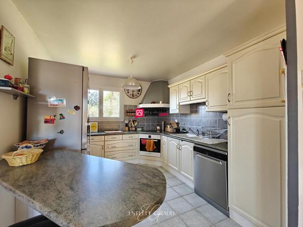 Villa de plain-pied, 4 chambres, jardin, pisicne