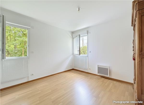APPARTEMENT T4 AVEC JARDIN - 2 PLACES DE STATIONNEMENT