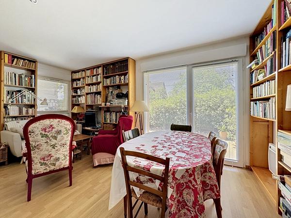 APPARTEMENT T4 AVEC JARDIN - 2 PLACES DE STATIONNEMENT