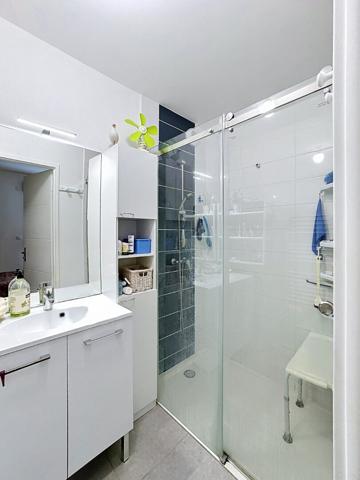 APPARTEMENT T4 AVEC JARDIN - 2 PLACES DE STATIONNEMENT
