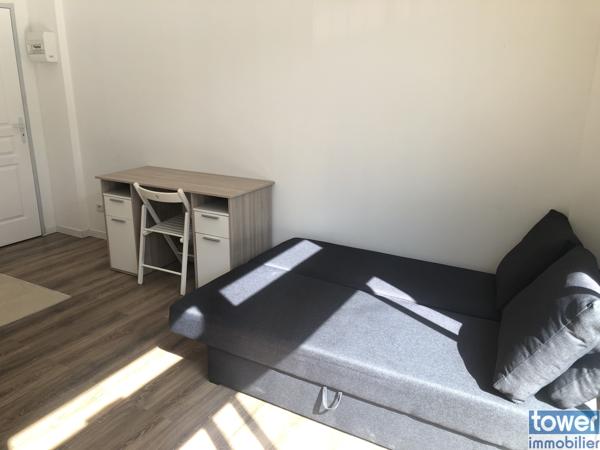 Studio
                                                                                                                                                                                                                                                                                                                        1 pièce(s)                                                                                                                                                                                                                                                                                                                              25  m²