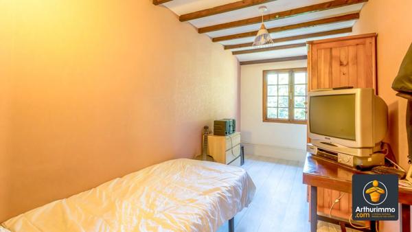 Vente Maison 7 pièces 170 m2 à Saint-Genis-Laval