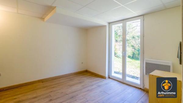 Vente Maison 7 pièces 170 m2 à Saint-Genis-Laval