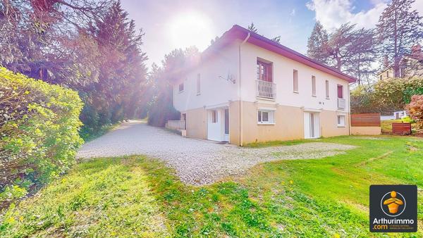 Vente Maison 7 pièces 170 m2 à Saint-Genis-Laval