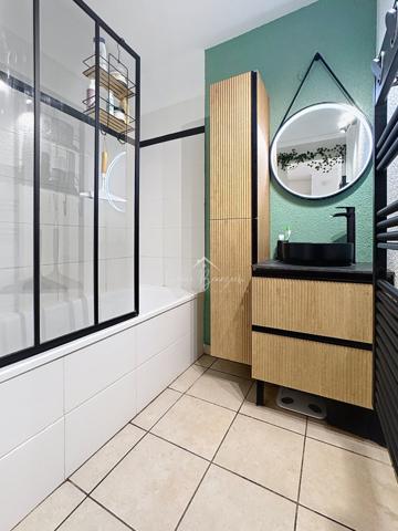 Saint-Affrique (12400) Appartement T2 RDC avec terrasse et jardin à ST AFFRIQUE