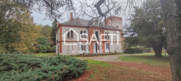 Château avec parc et dépendances