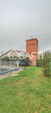 Château avec parc et dépendances