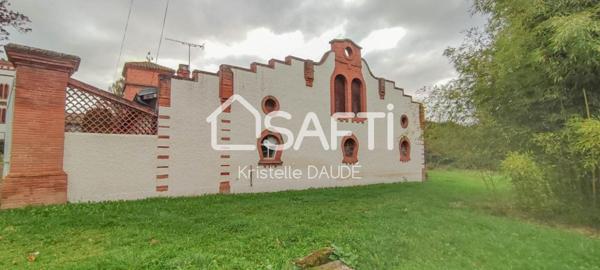 Château avec parc et dépendances