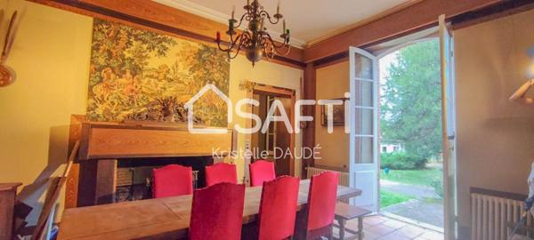 Château avec parc et dépendances