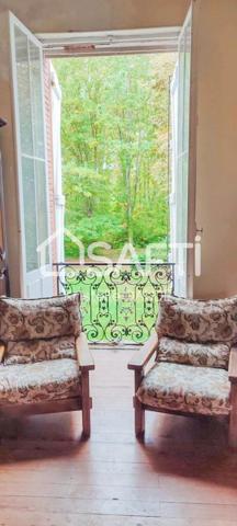 Château avec parc et dépendances