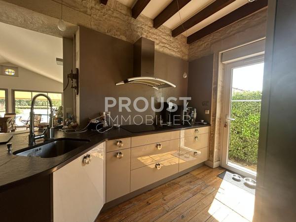 Secteur fors belle maison avec piscine terrain de 4200 m²