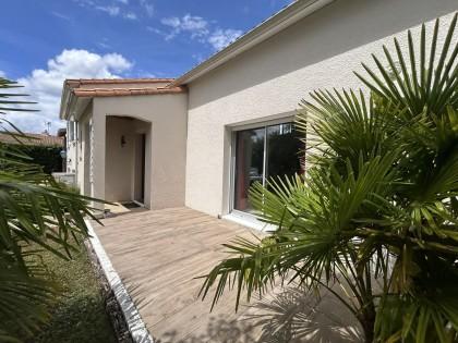 Secteur fors belle maison avec piscine terrain de 4200 m²