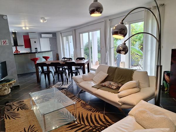 Maison Sete 4 pièce(s) 113 m2