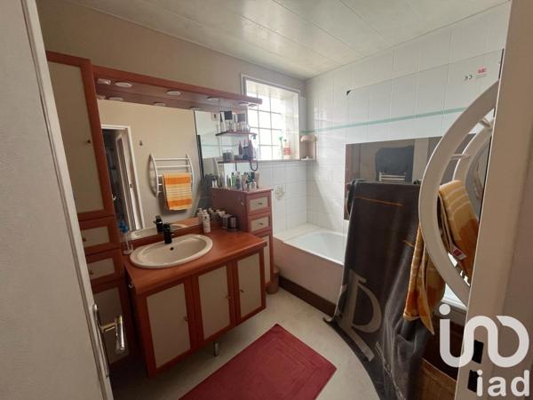 Appartement à vendre 4 pièces 69 m² Clichy-sous-Bois