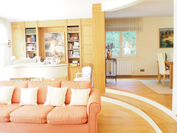 Vente Villa 8 pièces 230 m2 à Saint-Saulve